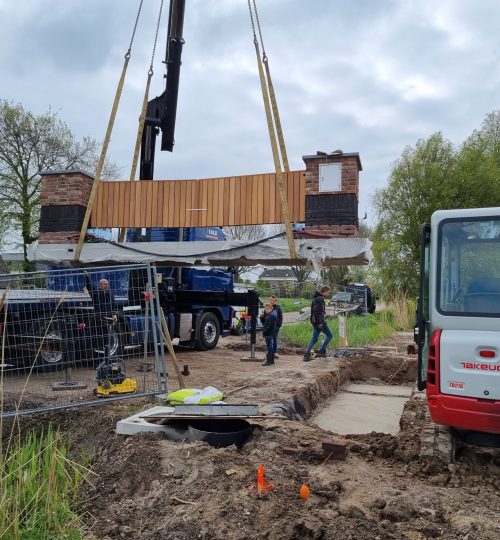 Grondwerk voor plaatsen poort